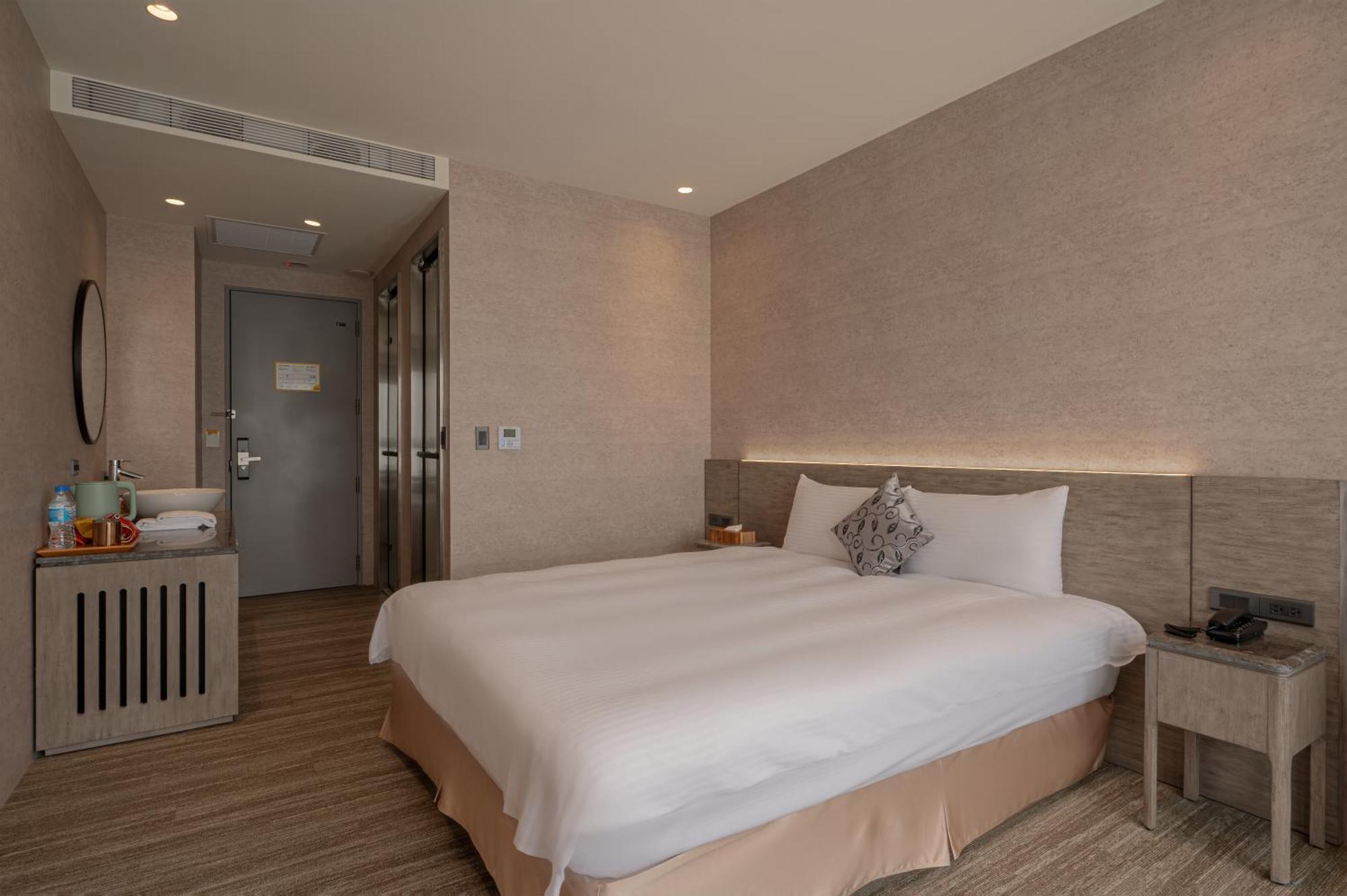 In Joy Hotel Tajcshung Kültér fotó